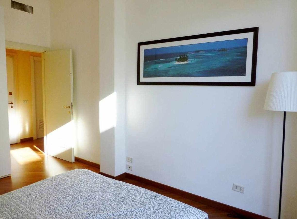 Sva18 Fully Equipped Large Flat S Ambrogio Apartment มิลาน ภายนอก รูปภาพ